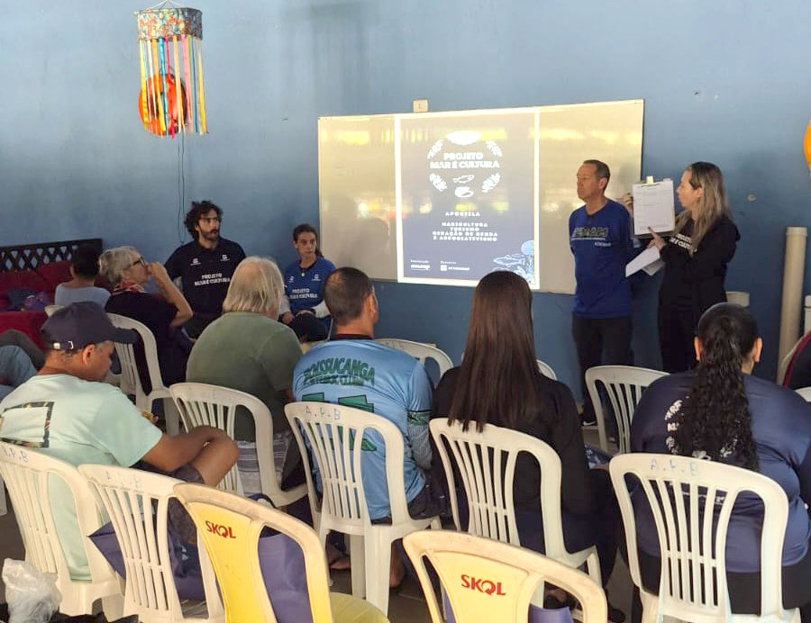 Curso em São Sebastião: maricultura, associativismo e geração de renda 